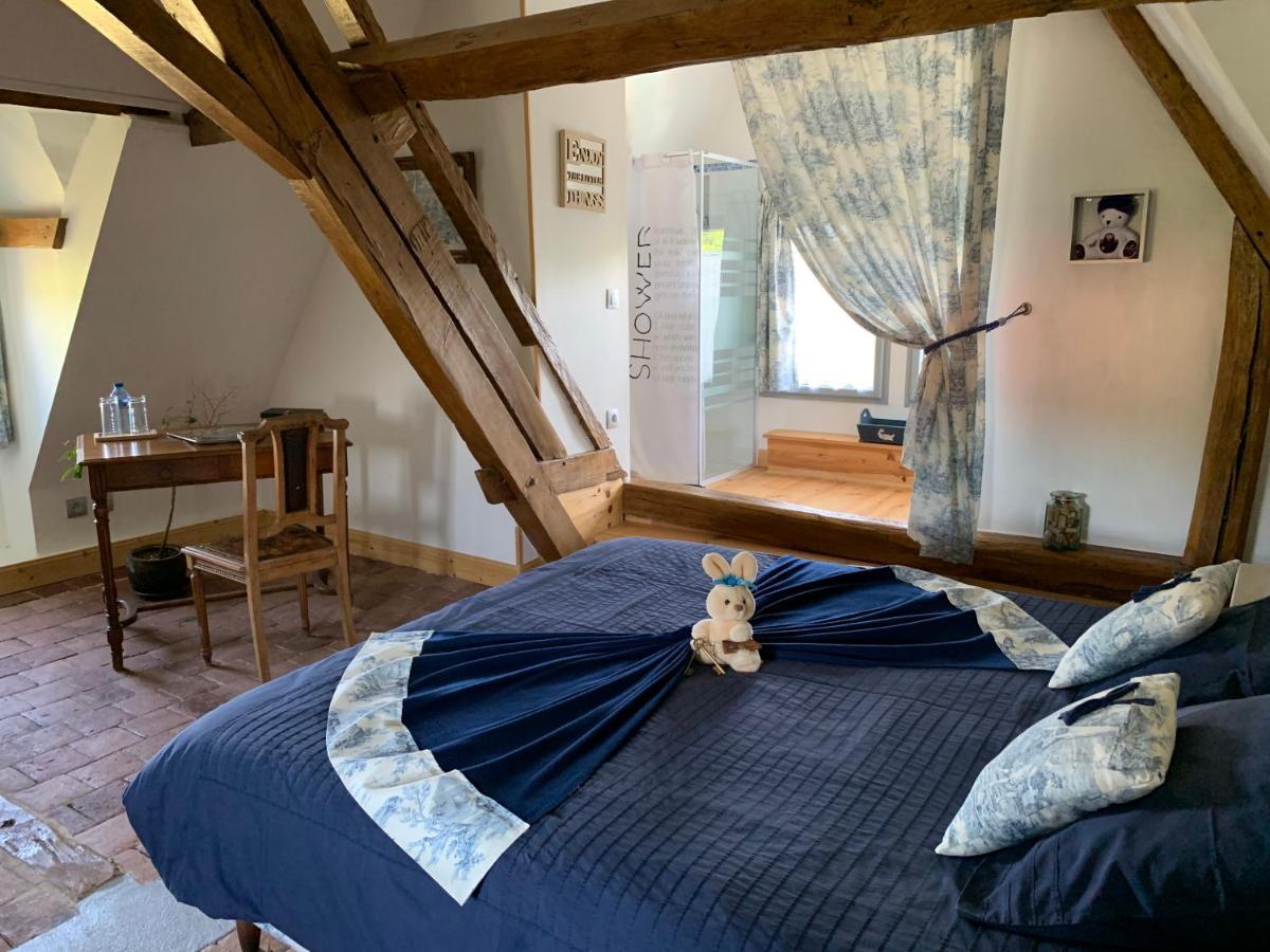 ホテルシャトー ル バルー Chemilly-sur-Yonne 部屋 写真